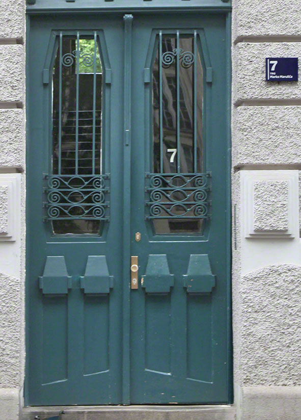 Zagreb, Platz Marko Marulic 7